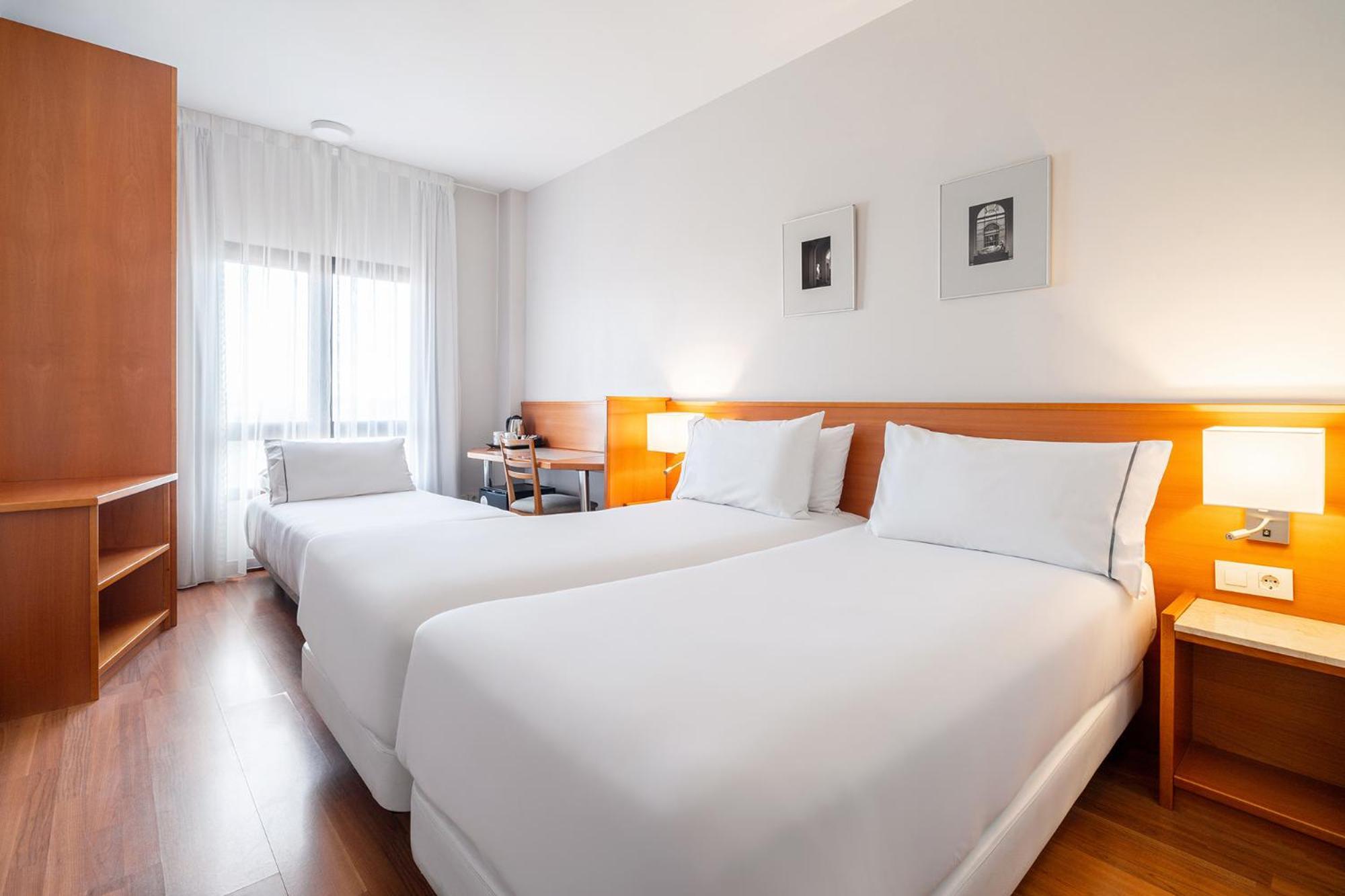 Exe Pozuelo Hotel Pozuelo de Alarcón Екстериор снимка