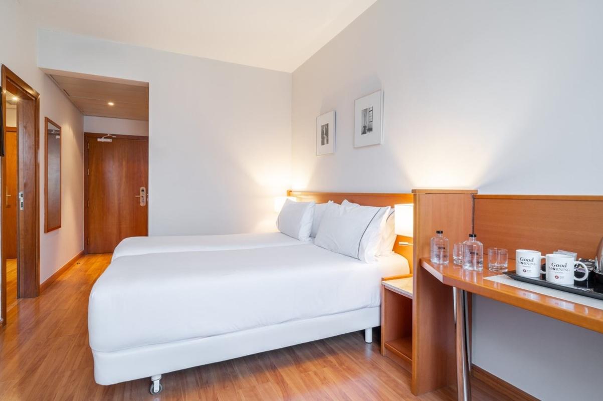 Exe Pozuelo Hotel Pozuelo de Alarcón Екстериор снимка